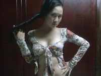 GadismanisberposeHOT4